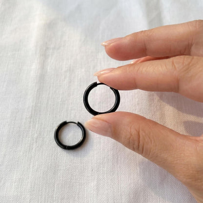 Black 16mm Huggie Hoop Earrings