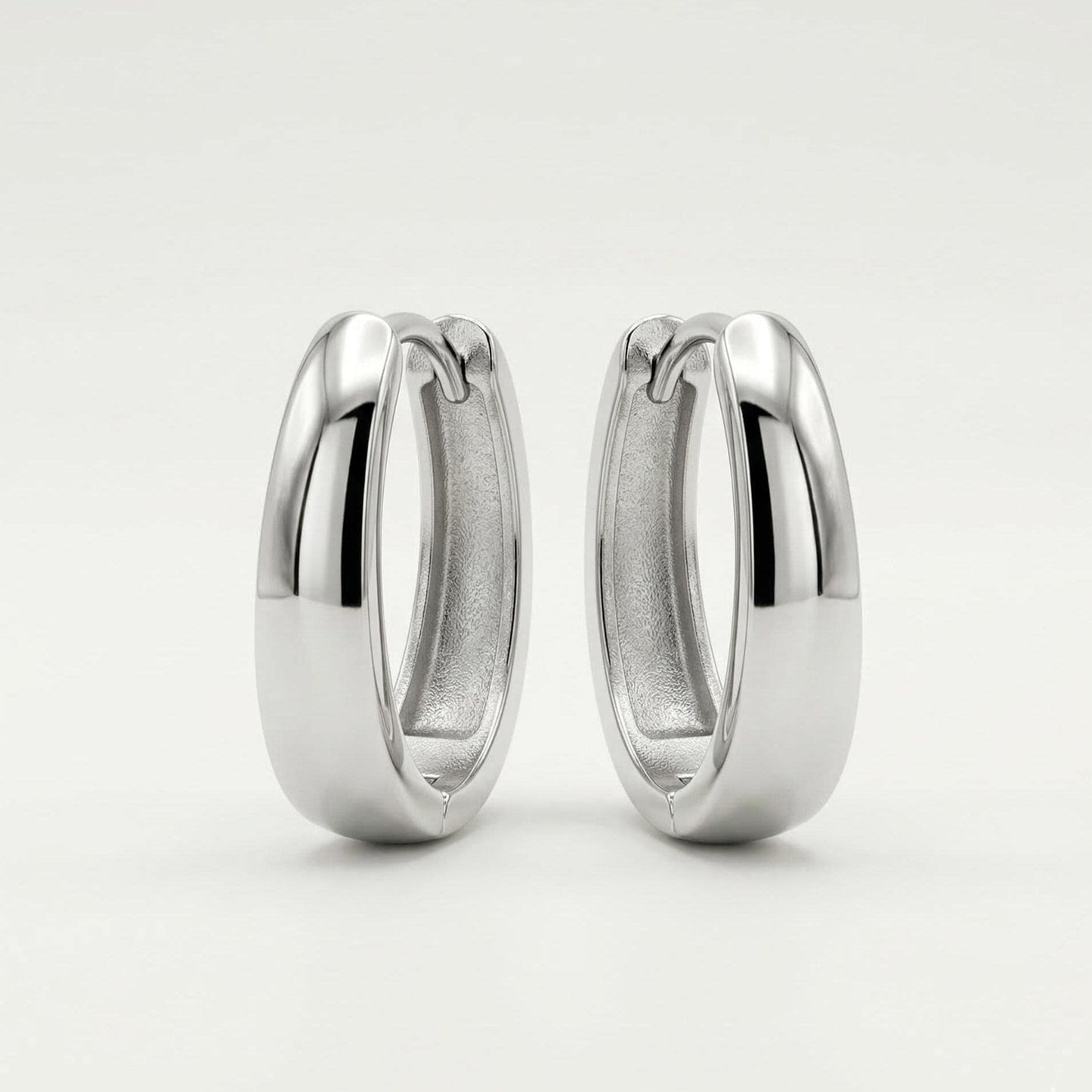 Oval Huggie Hoop Earrings – 15mm Minimalist Stainless Steel Hoops