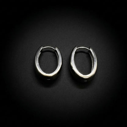 Oval Huggie Hoop Earrings – 15mm Minimalist Stainless Steel Hoops