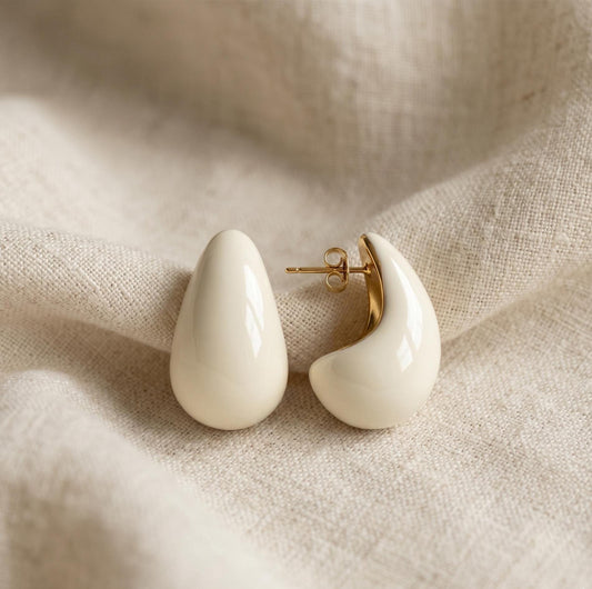 Cream Teardrop Stud Earrings