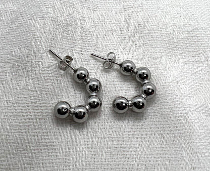 Beaded C-Shape Hoop Earrings