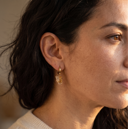 Raw Citrine Huggie Hoop Earrings – 18K Gold Stainless Steel