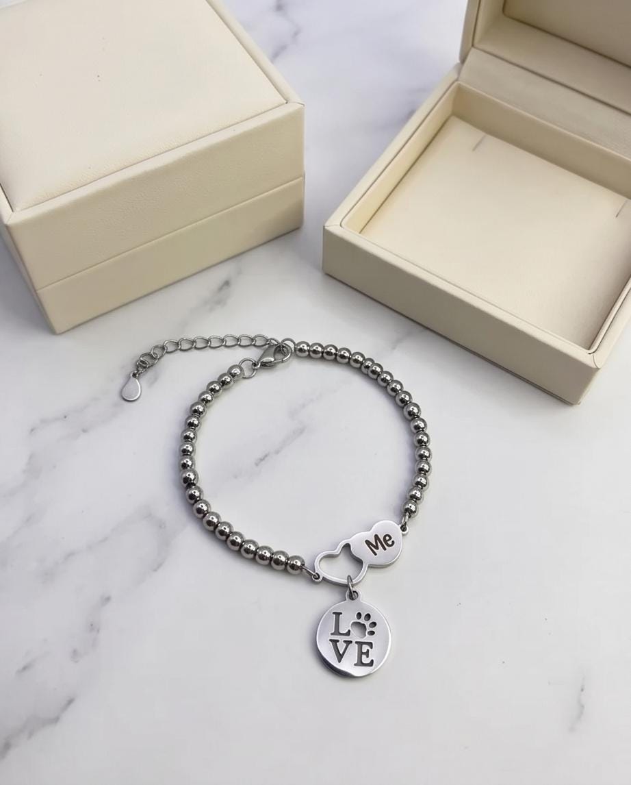 Pet Lover Bracelet, Paw Print Love Charm, Dog or Cat Mom Stainless Steel Jewelry.