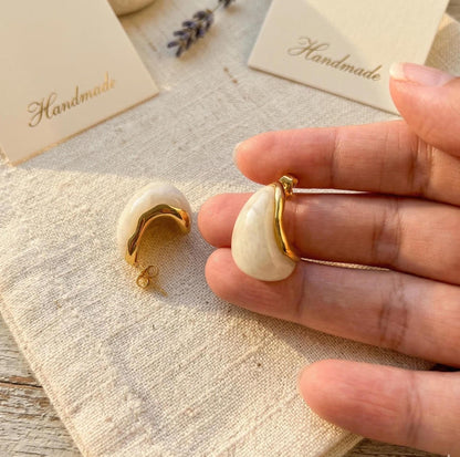 Ivory Resin Teardrop Stud Earrings