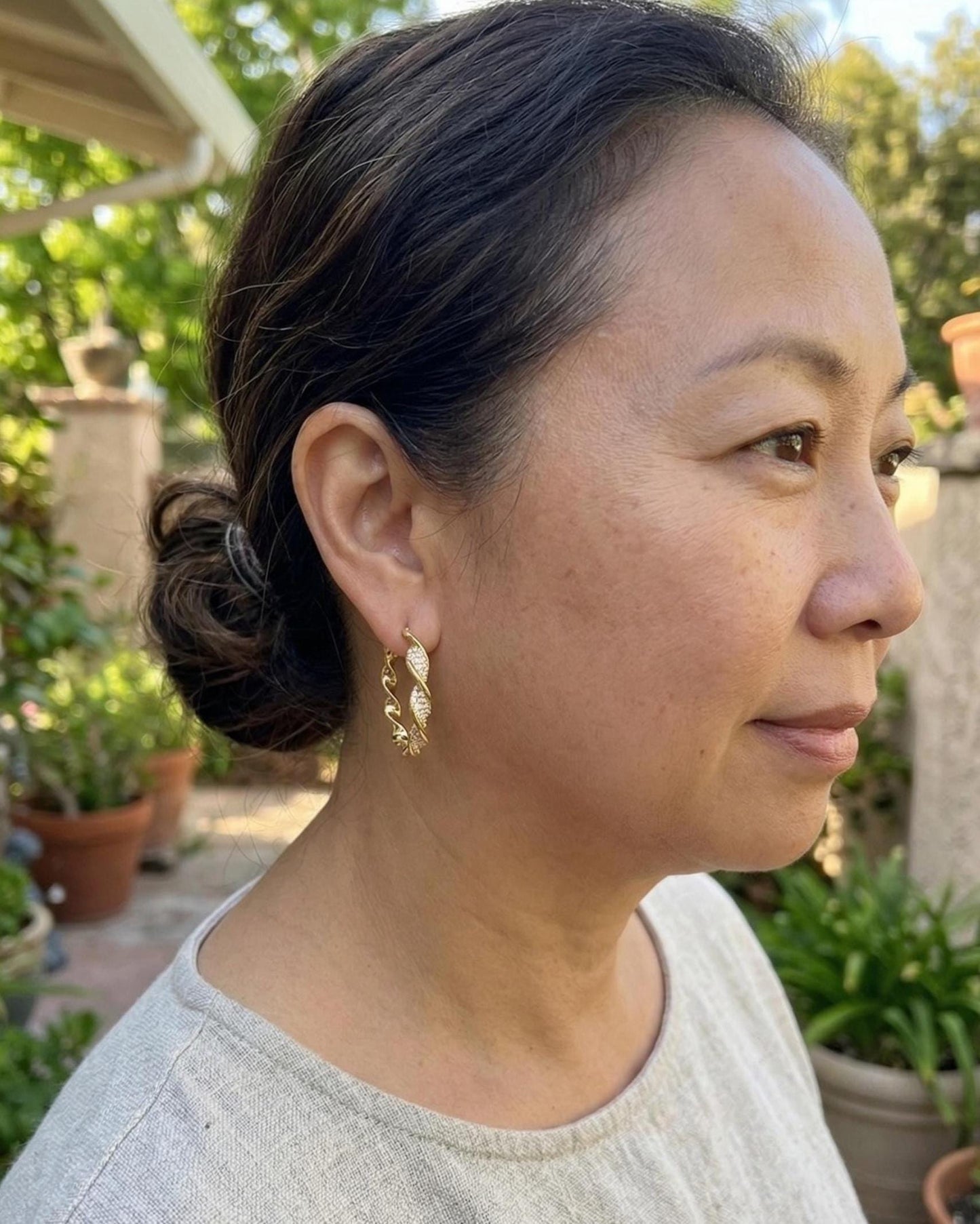 Twisted Crystal Pavé Gold Hoop Earrings