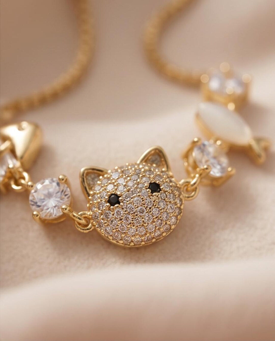 Kitty cat charm bracelet gift box packaging