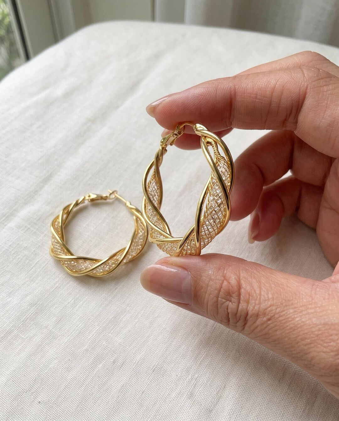 Gold-Plated Twisted Hoop Earrings with Crystal Bead Mesh Tube