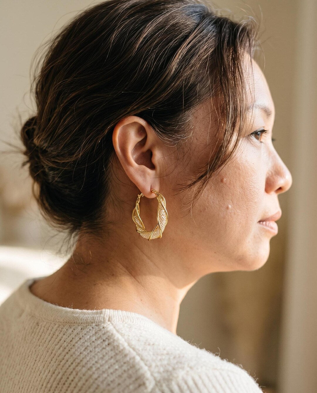 Gold-Plated Twisted Hoop Earrings with Crystal Bead Mesh Tube