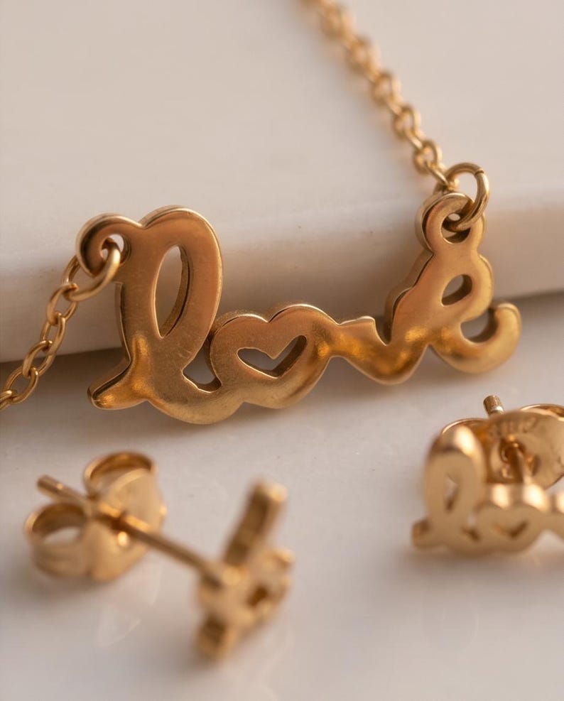 Love Necklace & Earrings Set, Gold - earrings detail