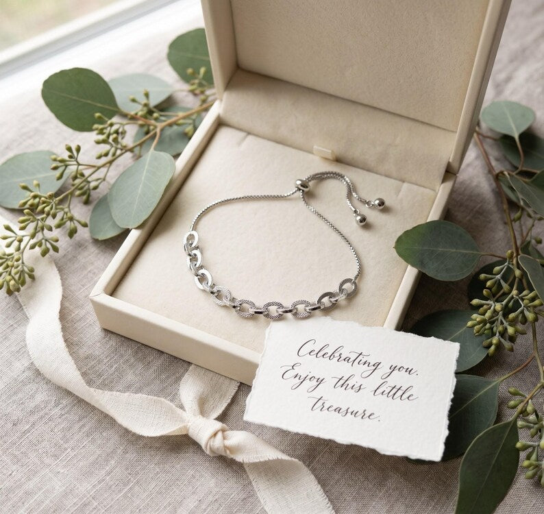 Adjustable Chain Bracelet packaging - VEESA BY N