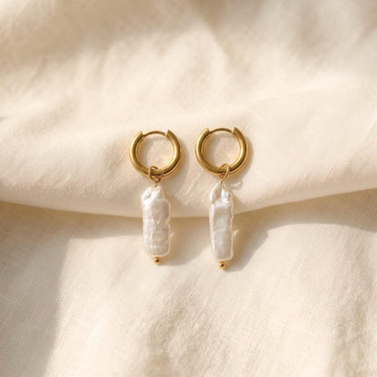 Baroque Freshwater Pearl earrings detail 2